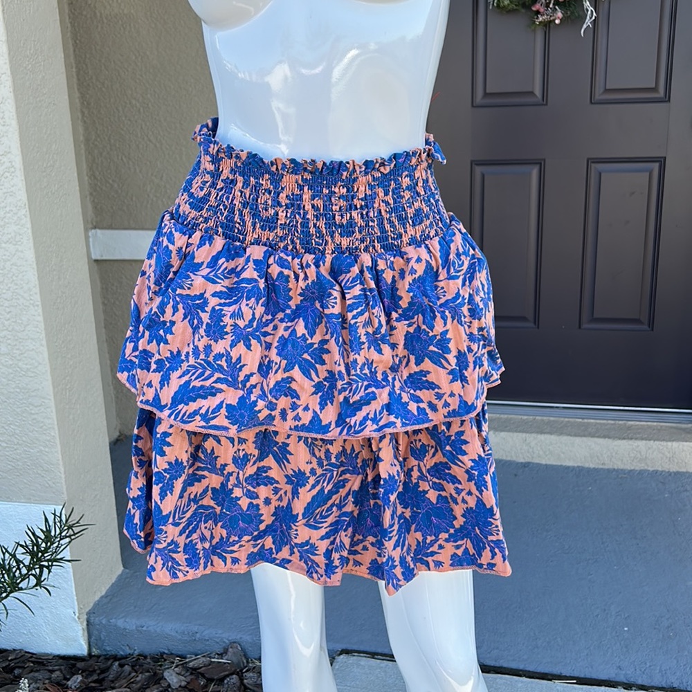UNIVERSAL THREAD TIERED SKIRT SIZE M